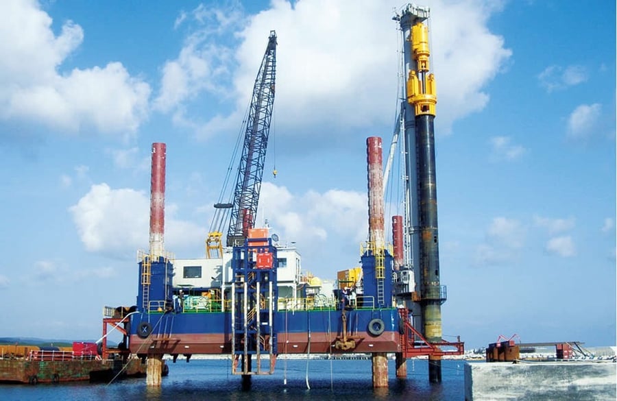 セミアクティブ動揺補正型ギャングウェイ05