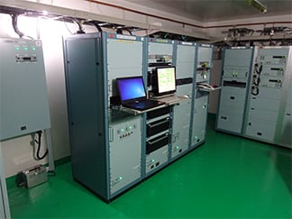 サブセンター内機器室
