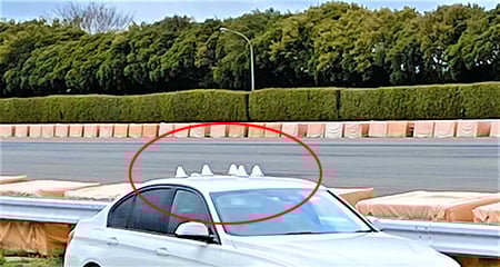 車載アンテナ外観
